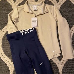 Nike XS Authentic Therma-fit Outfit